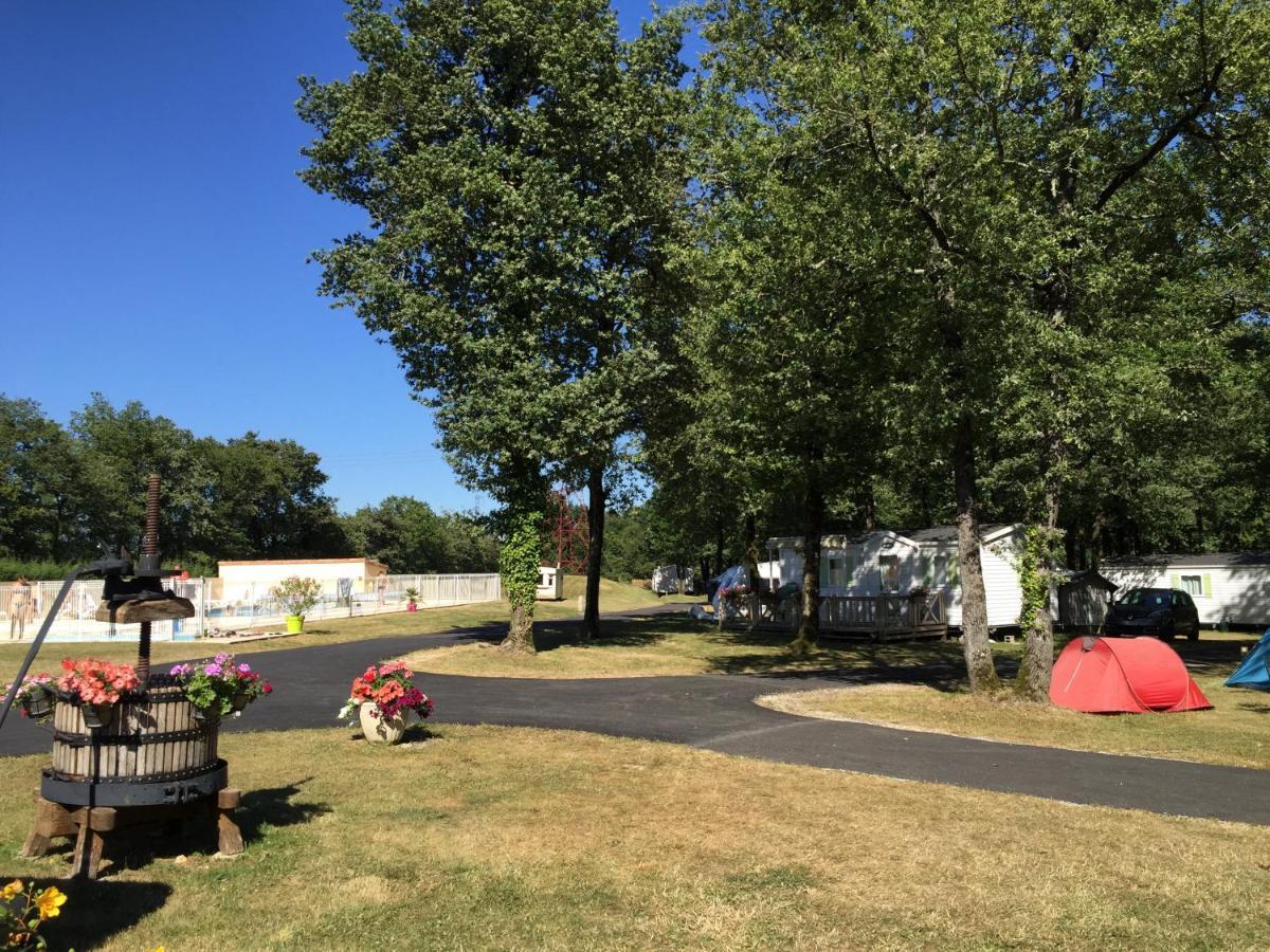 Parque de Campismo Les Petites Minaudieres